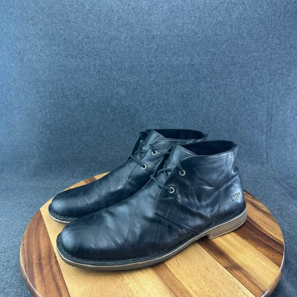 UGG Leighton Black Leather Chukka Boots Mens 13 S/N 3275 Ankle Desert Boots